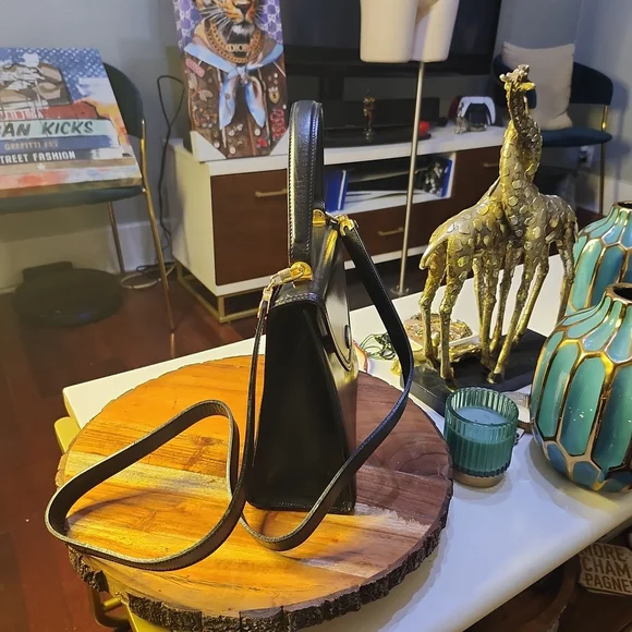 Bally Vtg. Black Leather 2way Bag Top Handle Crossbody Structured Bag - Picture 6 of 15